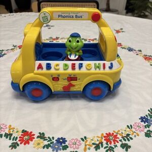 LEAP FROG LEARNING FRIENDS Phonics Bus TALKING A-Z Letters with TAD